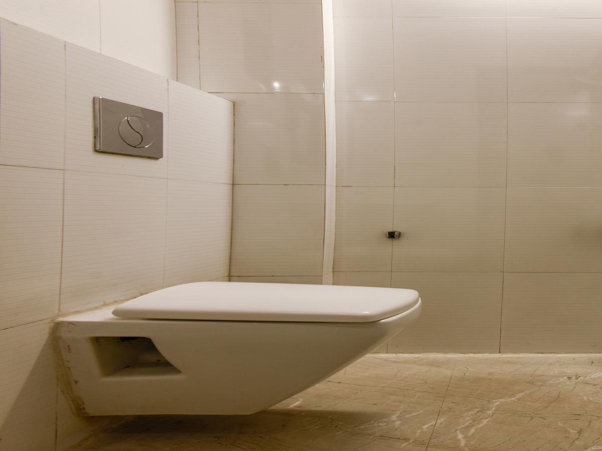 Hotel Amrit Villa Делхи Екстериор снимка